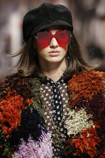 Details Christian Dior , Details Dior Fall 2018 Ready-to-Wear , Детали показа Кристиан Диор , Детали показа Диор осень зима 2018 , Fashion show , неделя моды в Париже , PFW , Мария Грация Кьюри , Mainstyles
